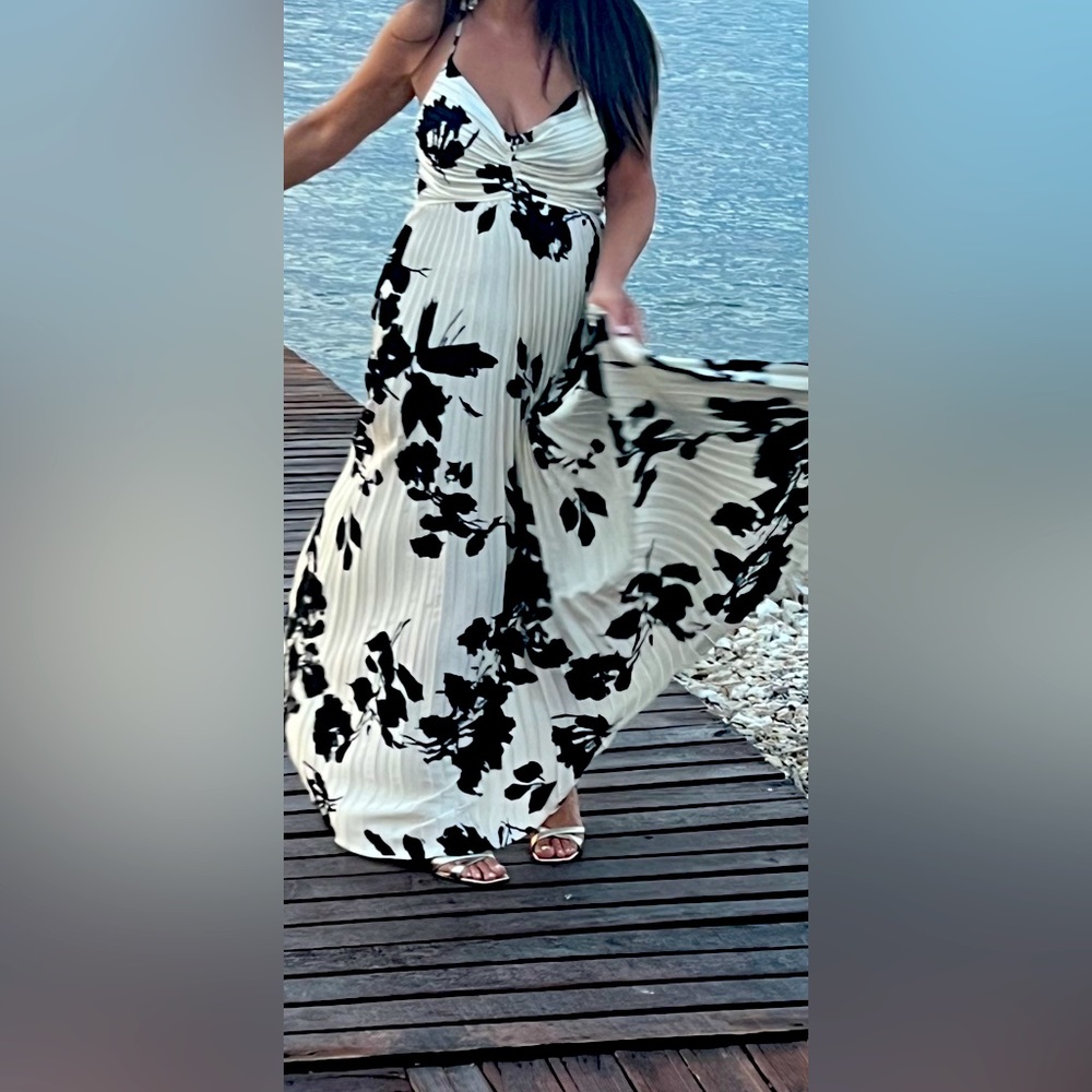 Bobbles & Lace pleated black and cream floral long dress
